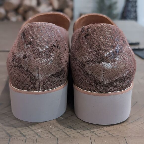 Vionic Kensley Brown Snake Print Loafers Sz 11 NWOT - Picture 5 of 11